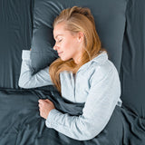 HUGGED® BAMBUS SENGETØJ - NAVY BLÅ_2